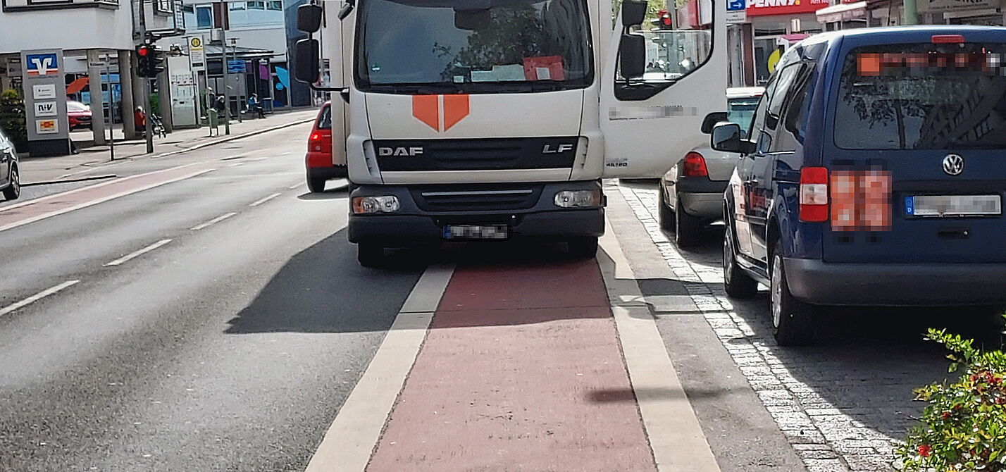 Radwegblockaden gehören leider zum Alltag und werden kaum geahndet