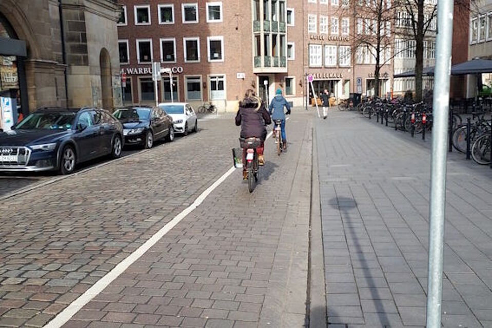 Beispiel aus Bremen geglättetes Kopfsteinpflaster