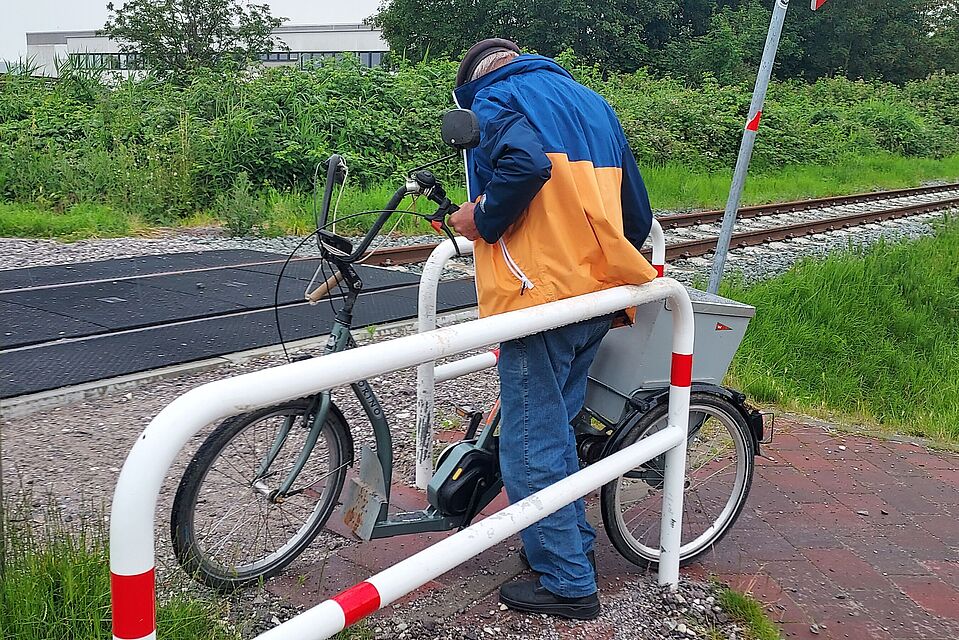 Problematischer Bahnübergang Lofotenstraße-FahrGrad8 Problematischer Bahnübergang Lofotenstraße-FahrGrad8