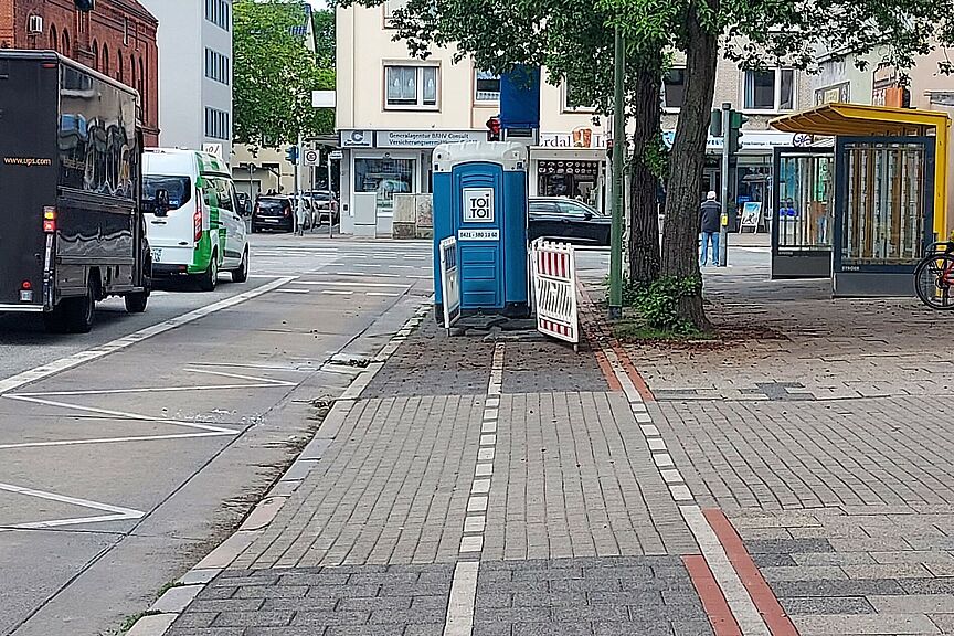 Die erste Fahrradwegtoilette - weltweit Die erste Fahrradwegtoilette - weltweit